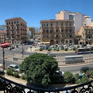 https://central-station.palermohotels.org