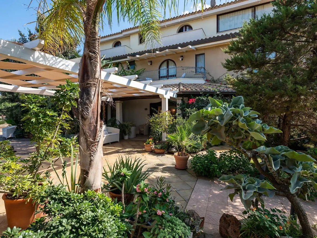 Hotel Raffael Villasimius 3*,